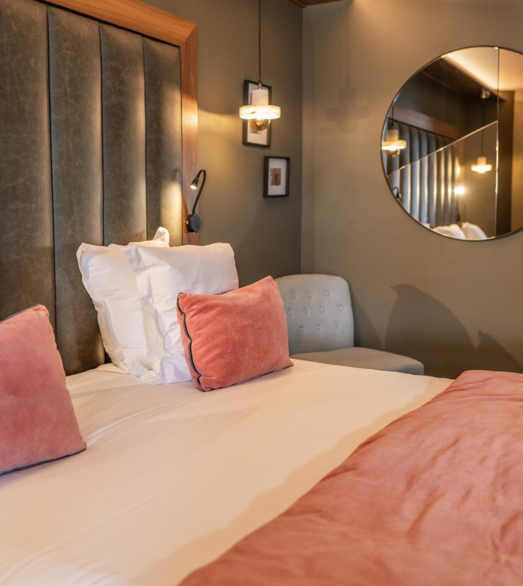 Hotel Fahrenheit Seven