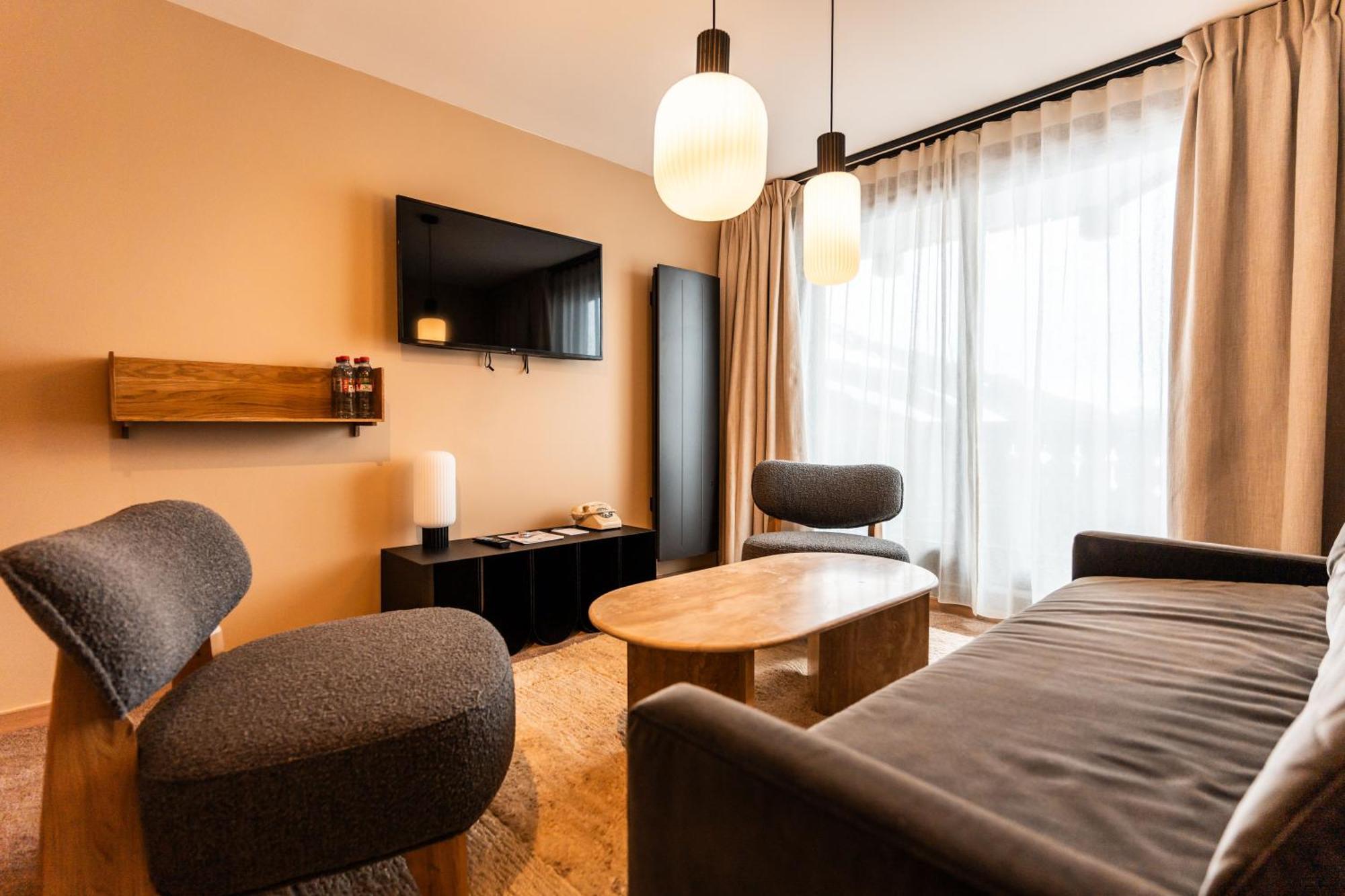 Hotel Fahrenheit Seven