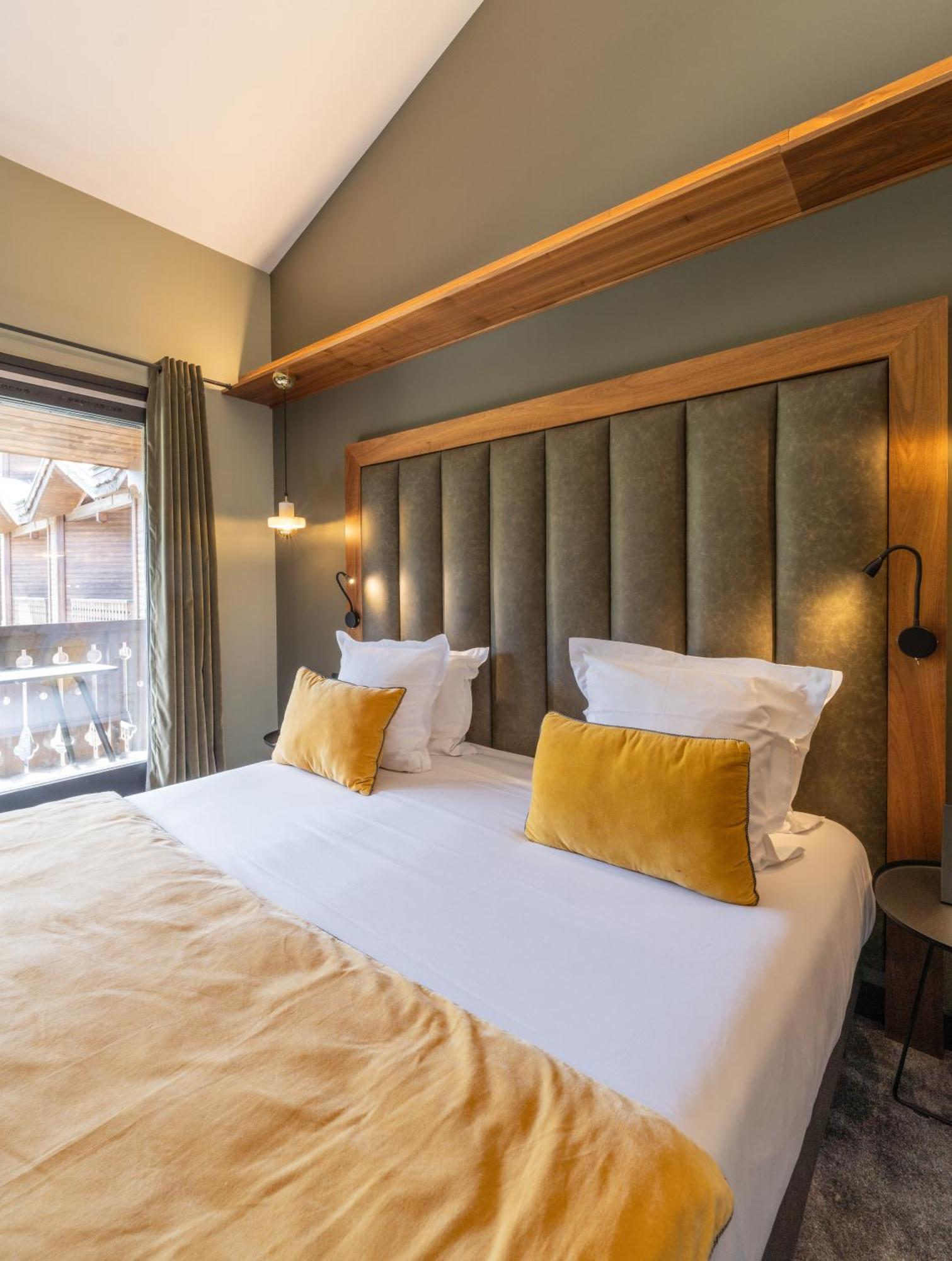 Fahrenheit Seven Hotel